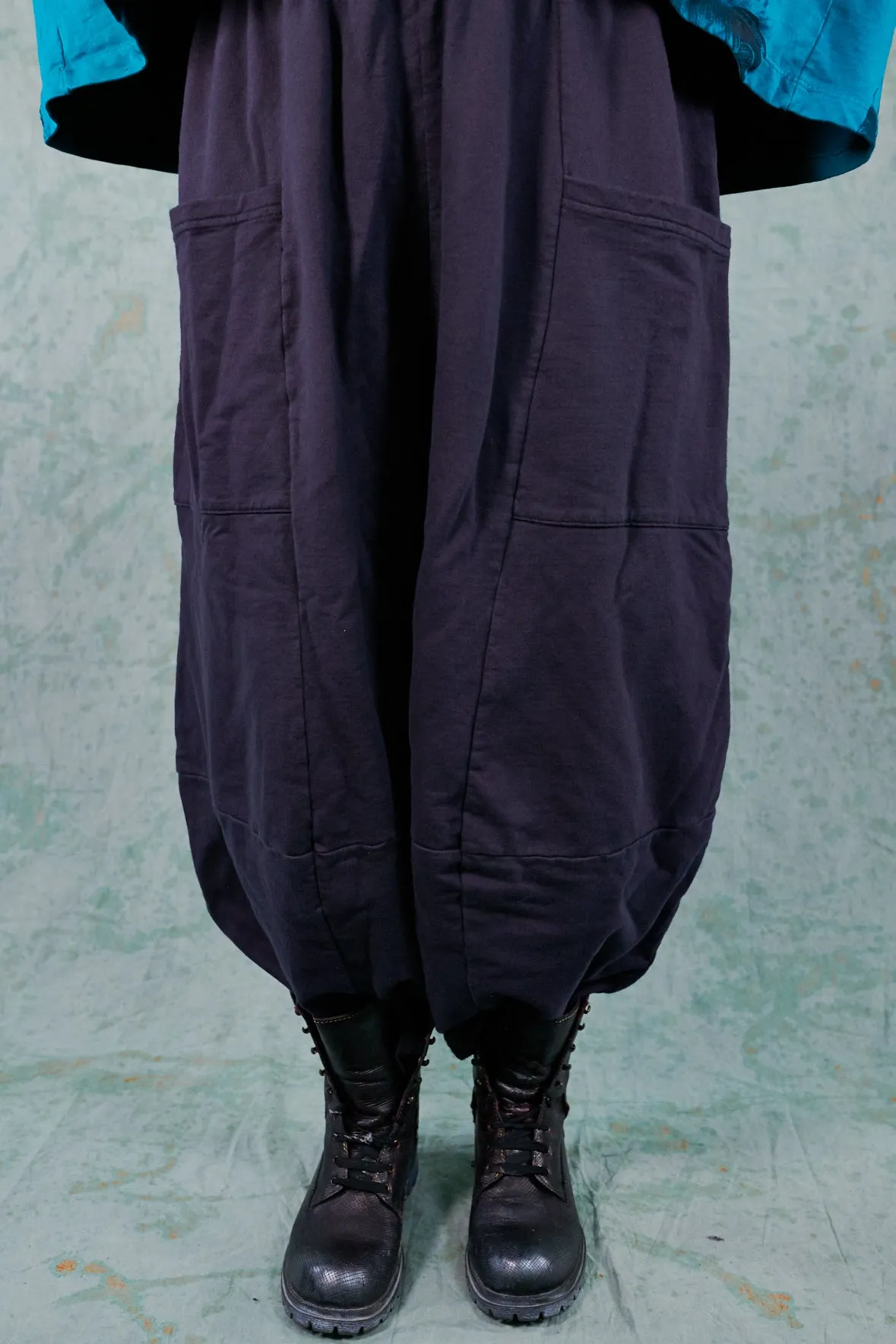 3292 Winter Four Square Pant with Pockets-Plumblack