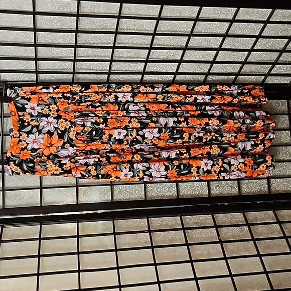 Abel the label skirt size small