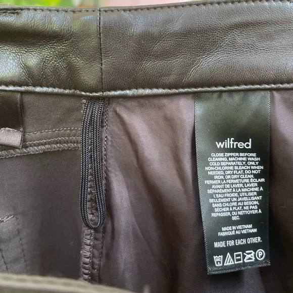 Aritzia Wilfred Idealize Skirt (Rich Mocha Brown)