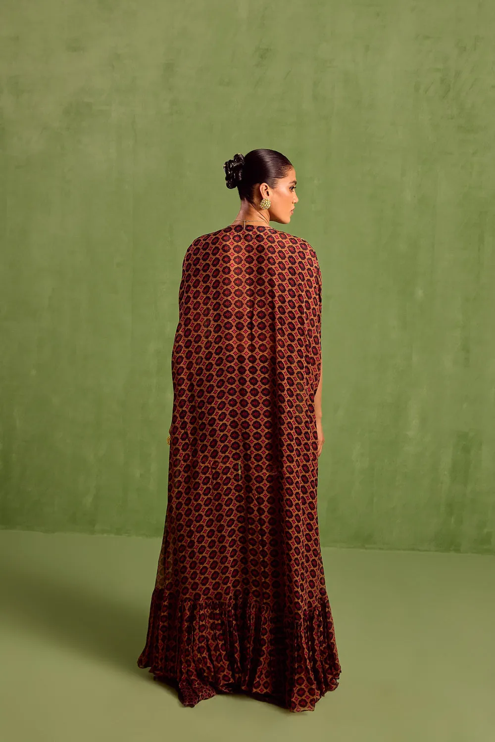 Black Viscose Chinon Print Quatrefoil Butti Pre-draped Saree With Blouse
