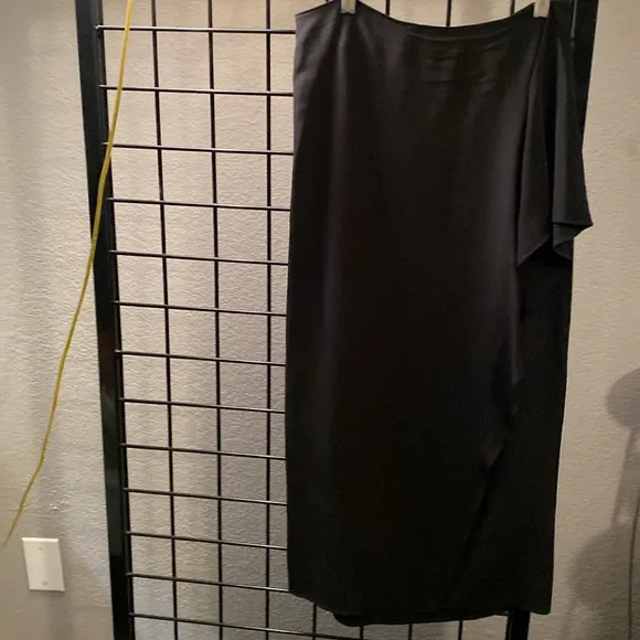 Dana Buchman sleeveless top and skirt