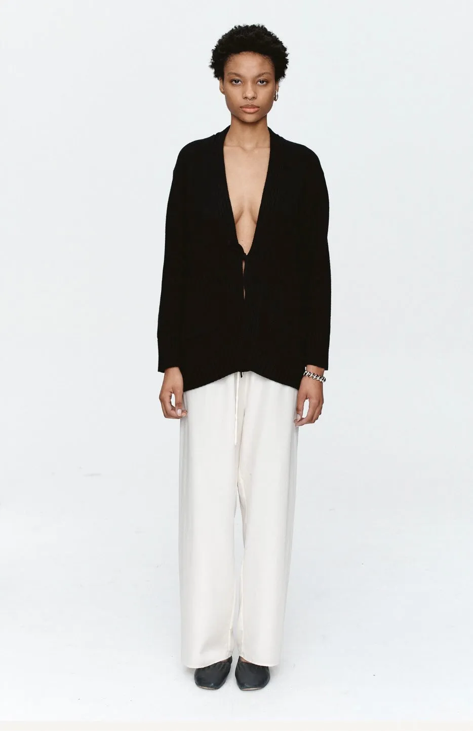 Dita Cardi Black