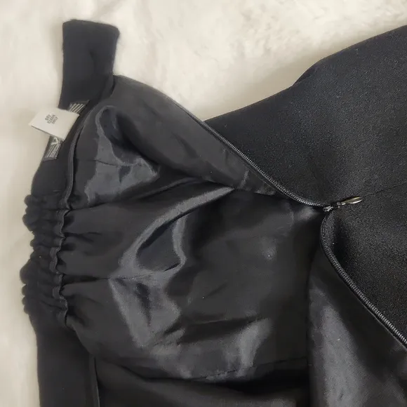 Elegant Black Wool Skirt with 17-inch  Front Slit. Vintage KGR Office Siren