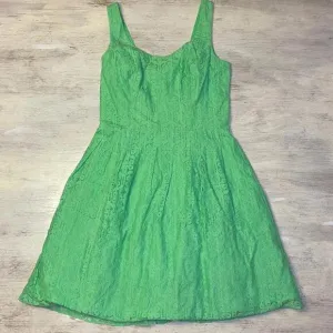 EUC Lilly Pulitzer Green Eyelet Lace Fit and Flare Dress Size 4