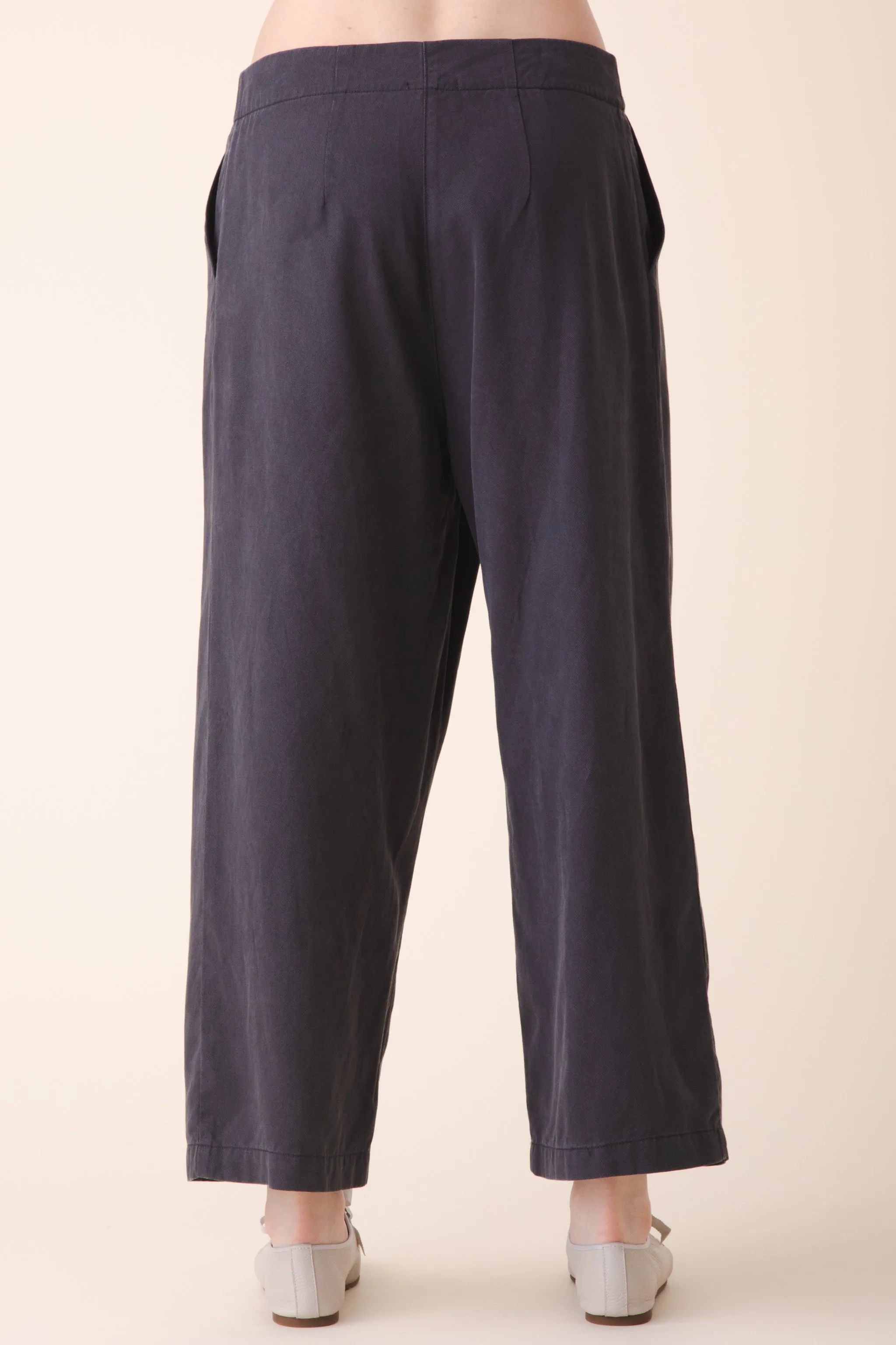 Floating Pant in Graphite