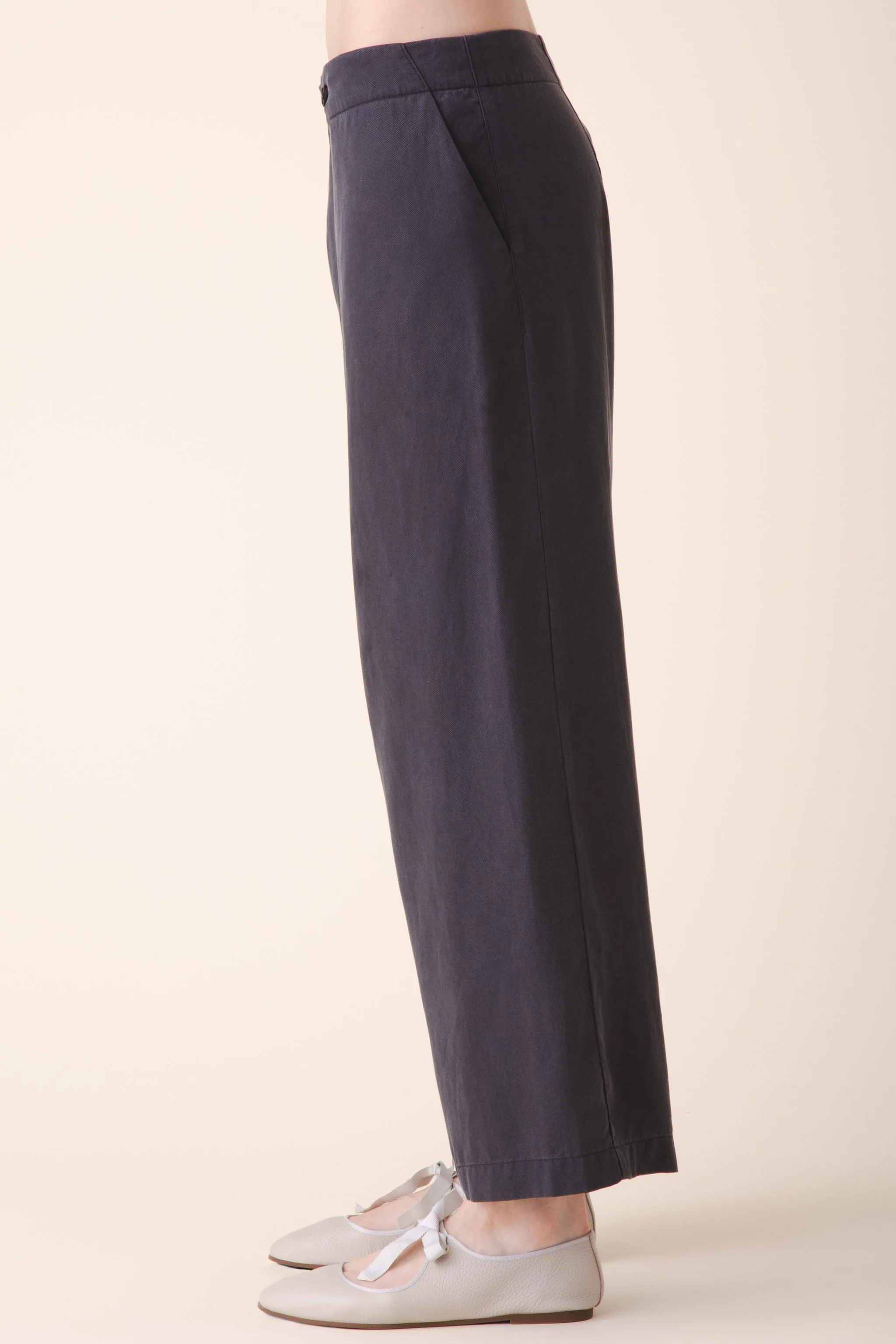 Floating Pant in Graphite