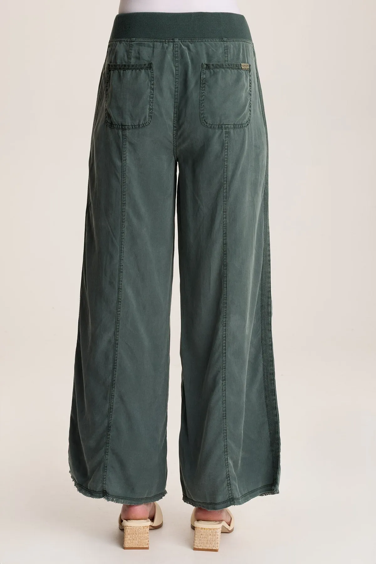 Loen Twill Wide Leg Pant