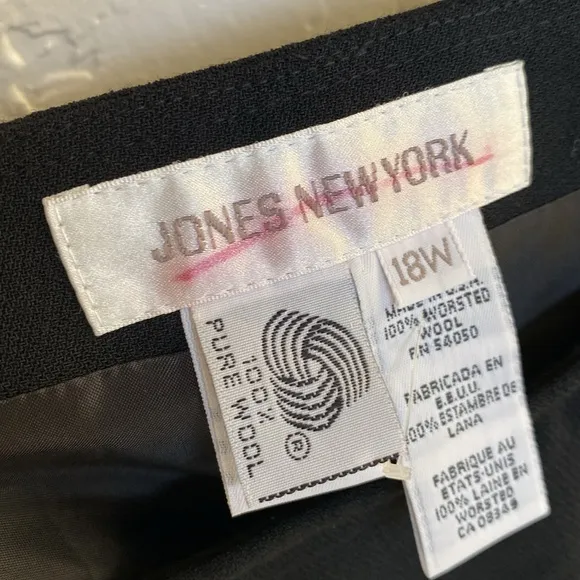 NWOT Jones NewYork 100% Worsted Wool Skirt
