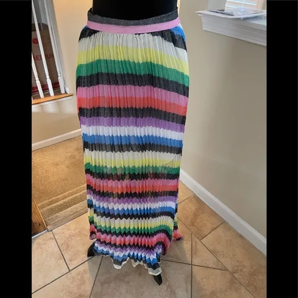 NWT Maxi flared pull on skirt