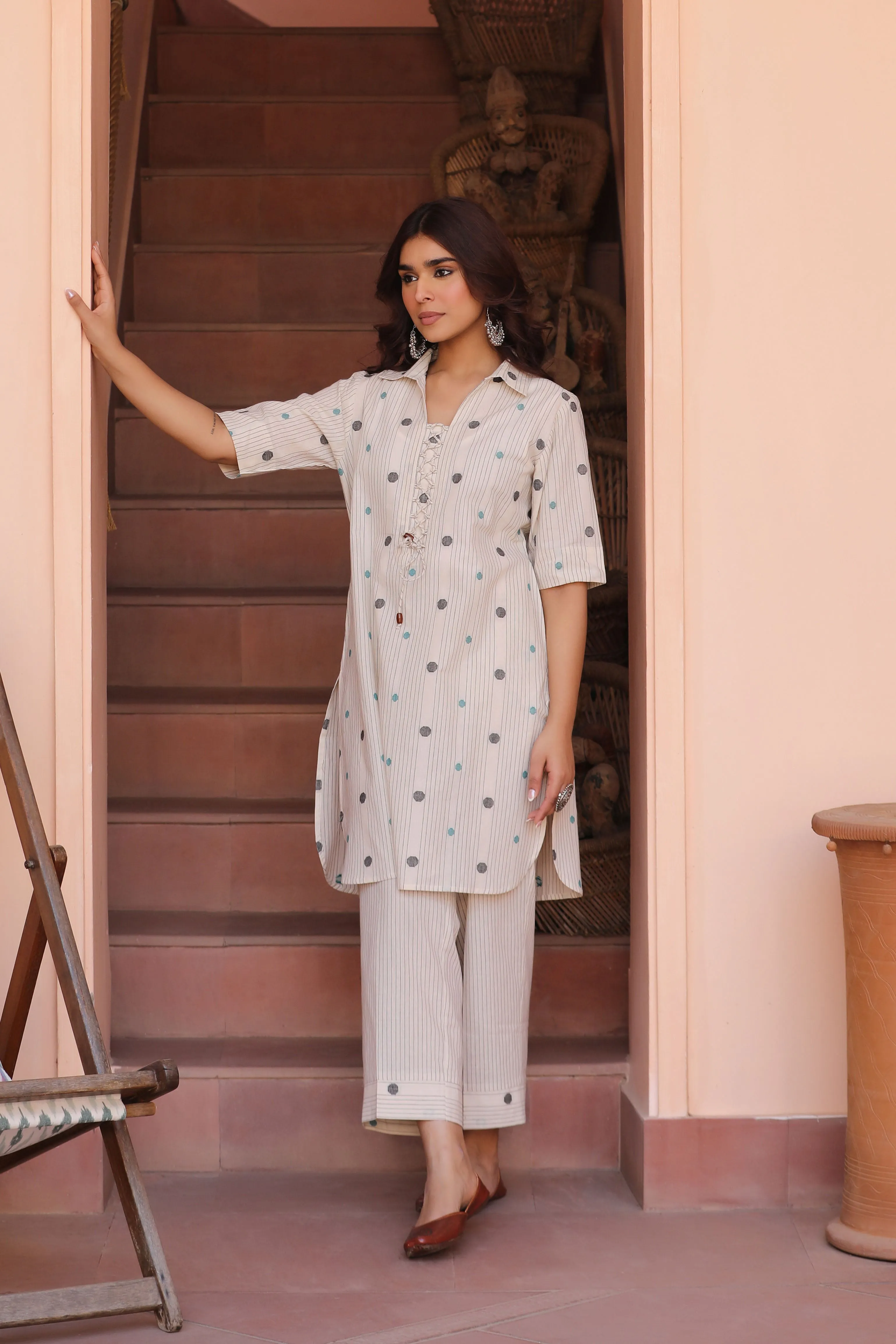 Off White Cotton Dobby Ready-To-Wear Relaxed Fit Kurta With Pant