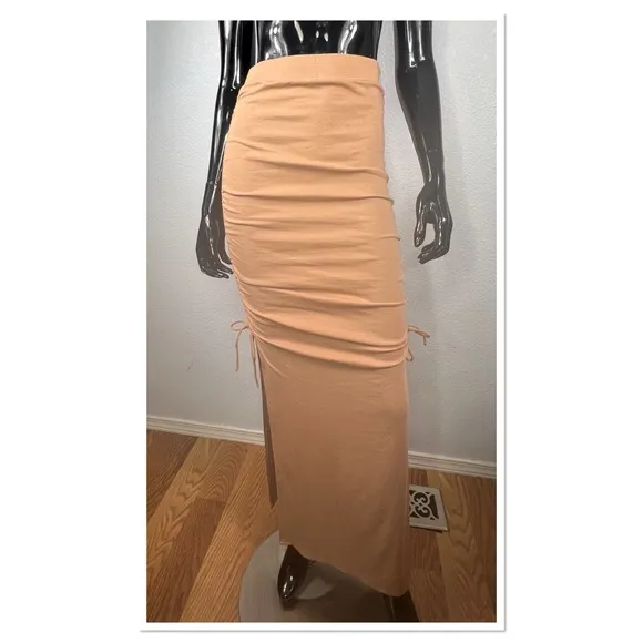 Petal &amp; Pup Olina Bodycon Maxi Skirt Sz US 4 NWT