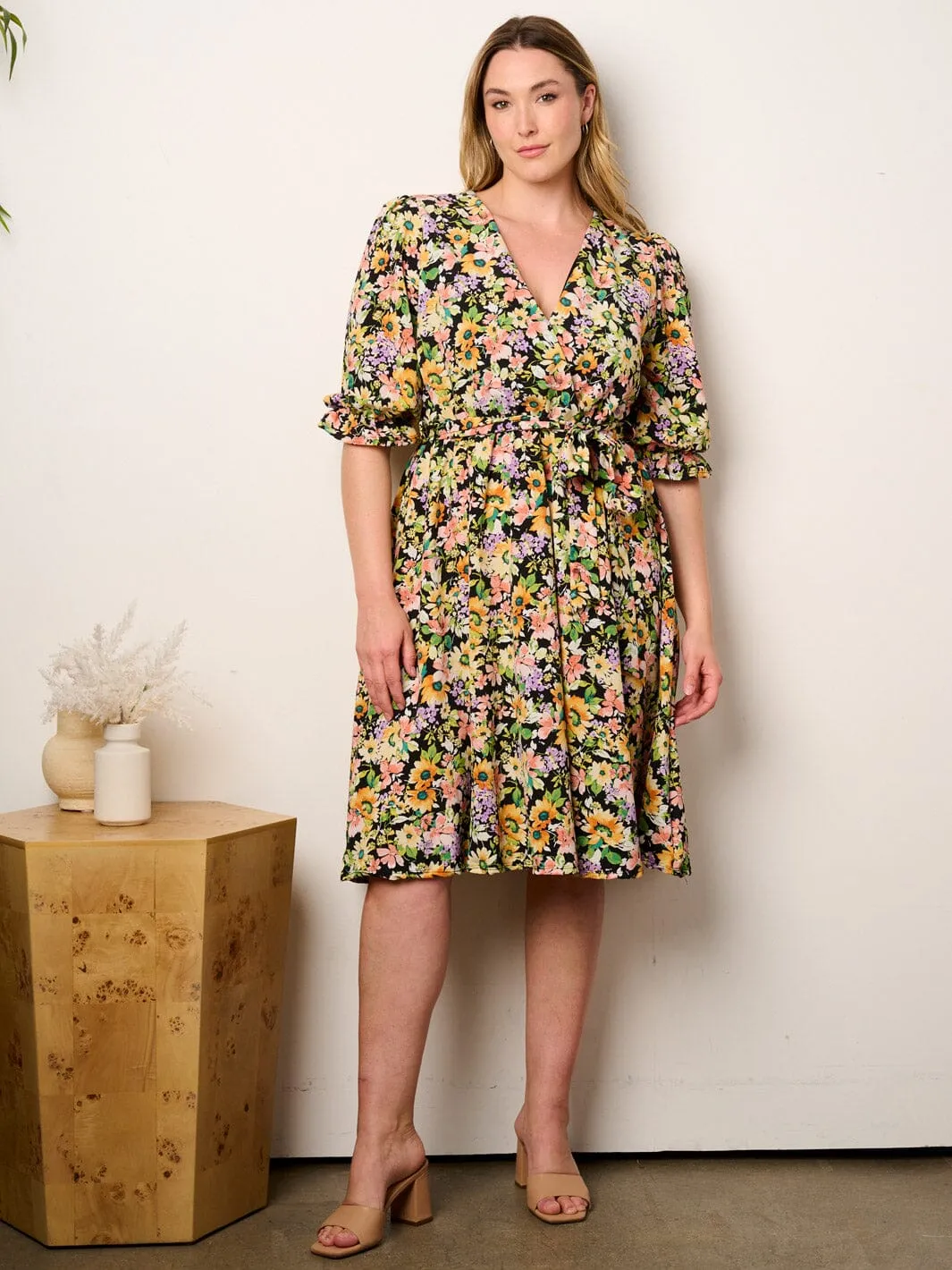 PLUS SIZE SHORT SLEEVE SURPLICE FIT & FLARE FLORAL MIDI DRESS