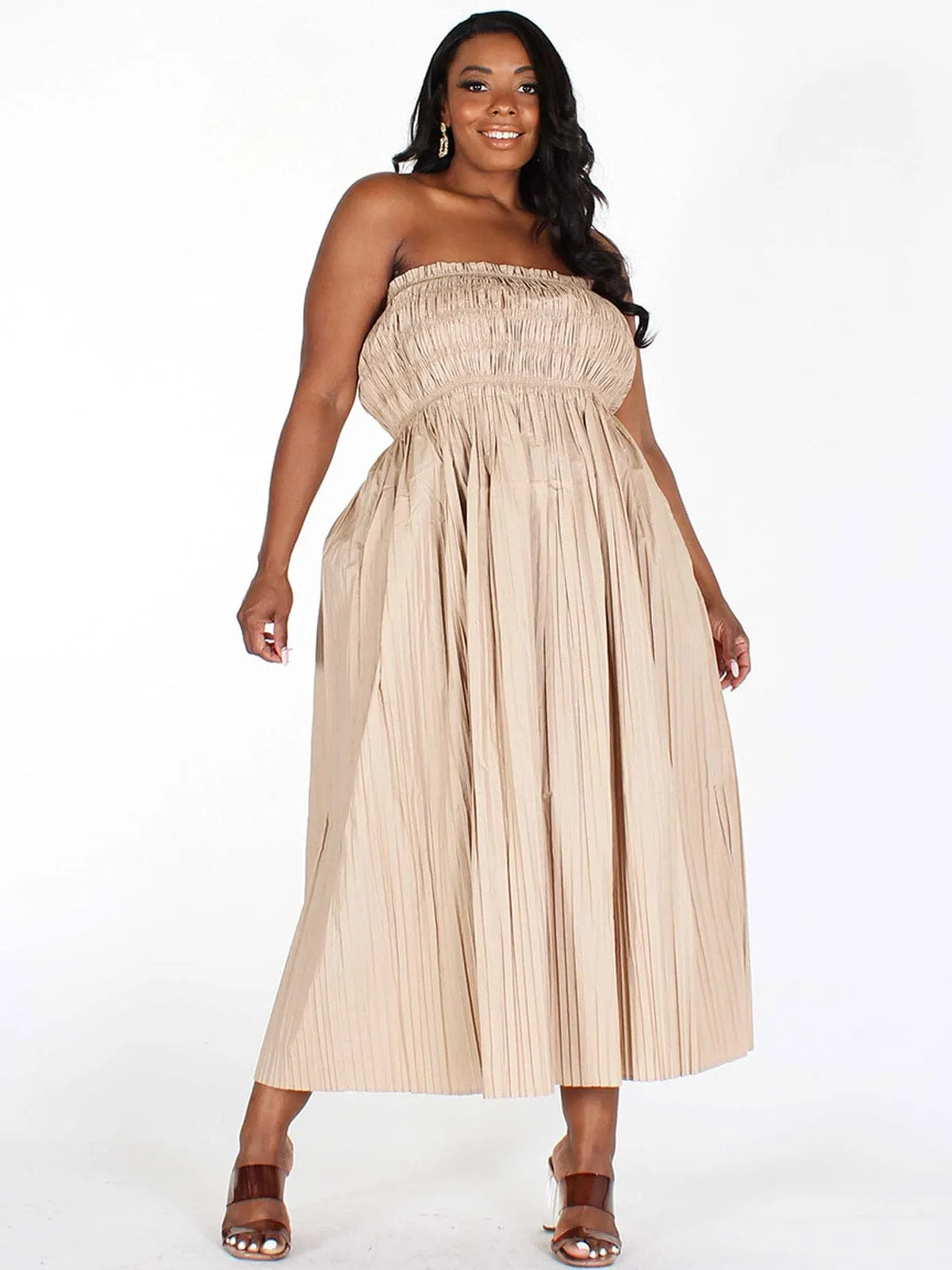 PLUS SIZE SLEEVELESS SMOCK FIT & FLARE MIDI DRESS