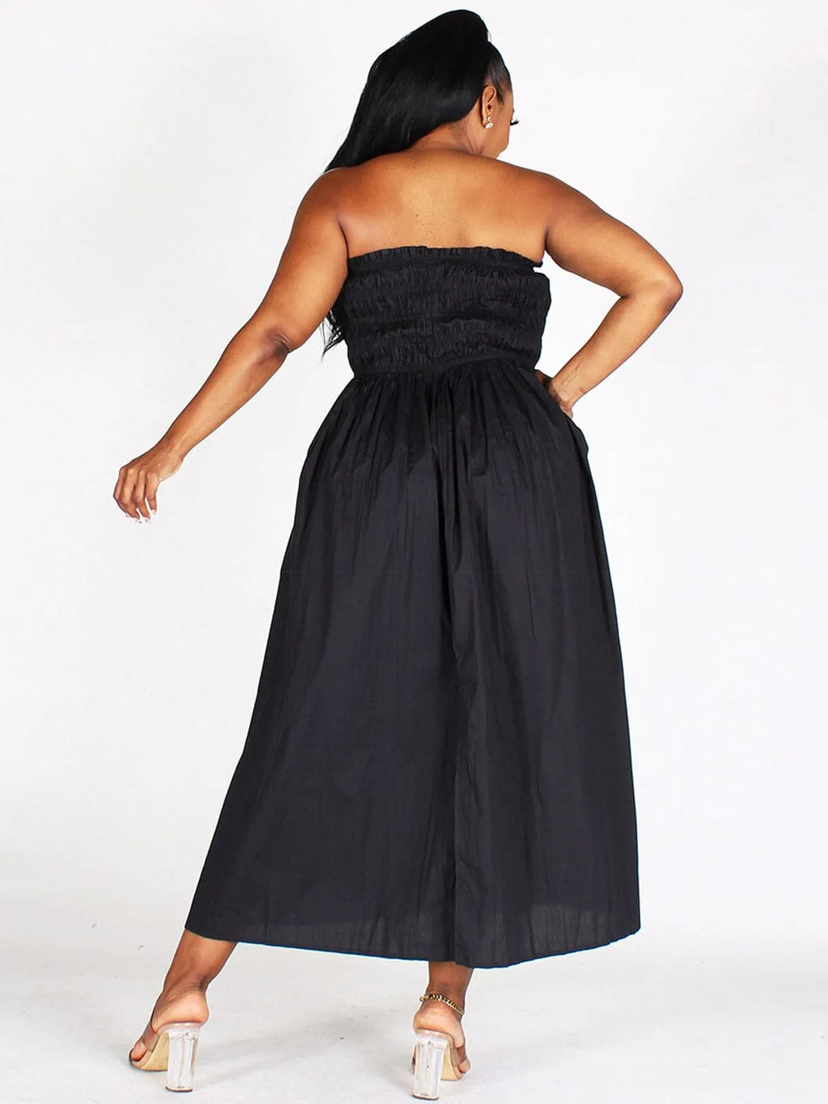 PLUS SIZE SLEEVELESS SMOCK FIT & FLARE MIDI DRESS