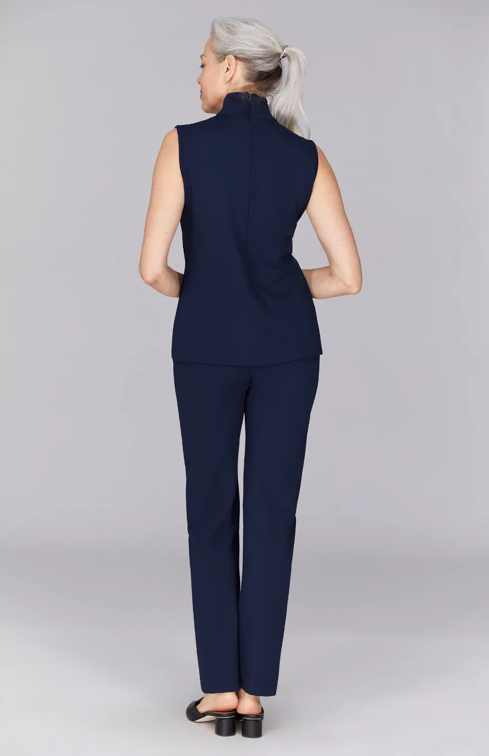 Ponte Straight Pant w/Pull On Elastic Waistband