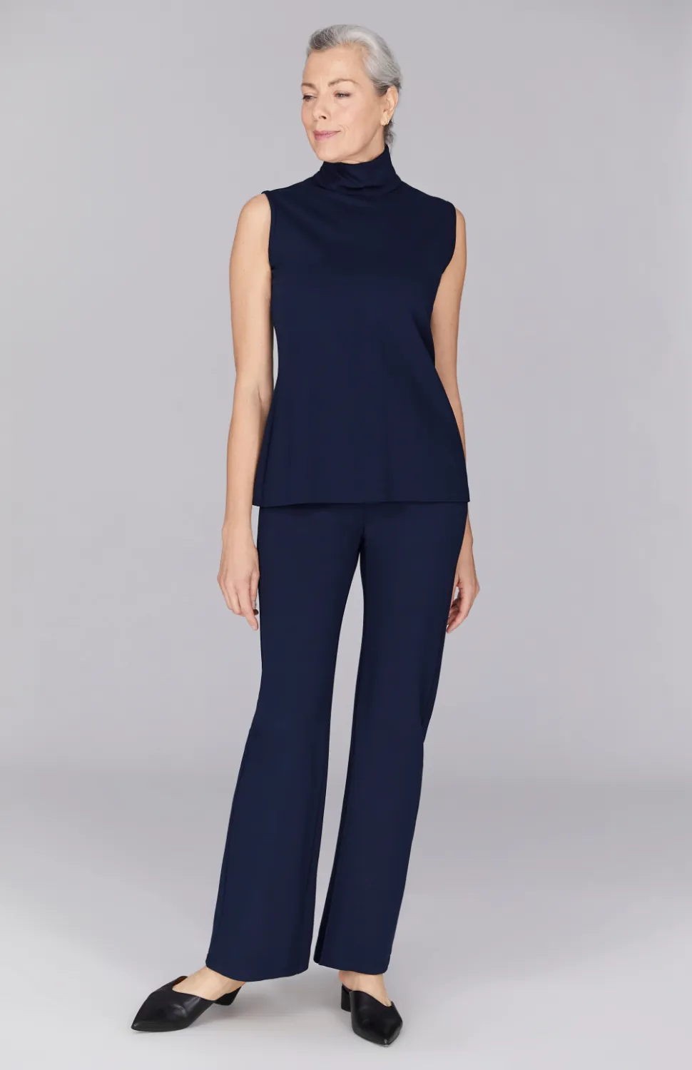 Ponte Straight Pant w/Pull On Elastic Waistband