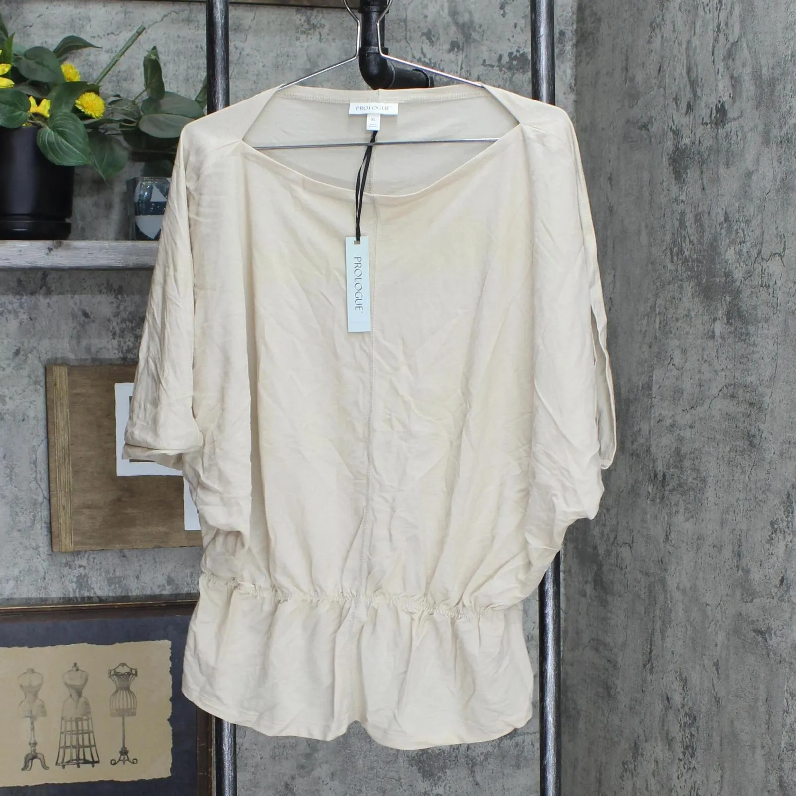 Prologue Women's Batwing Short Sleeve Blouse 556515