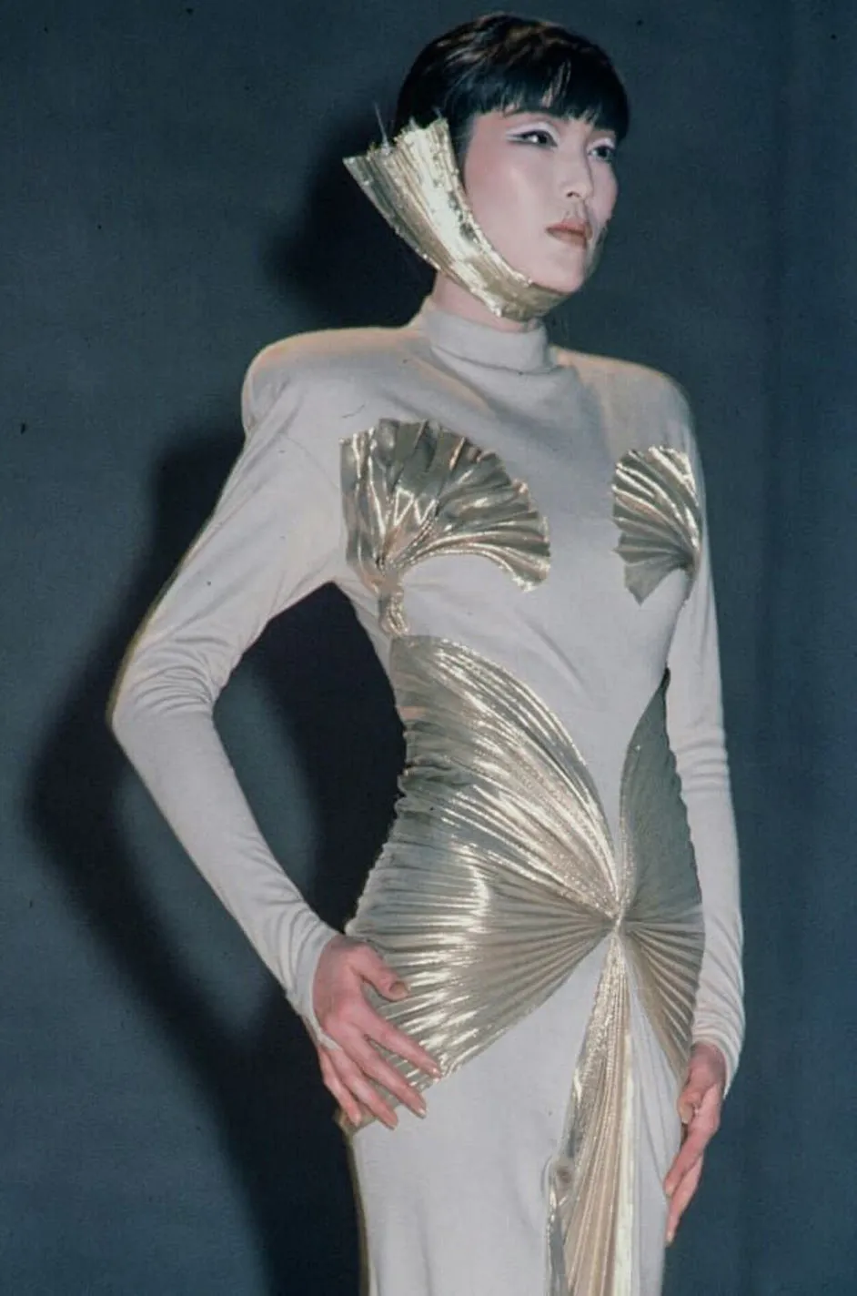 Rare Spring 1985 Thierry Mugler Bombshell Pleated Gold Lurex 'Shell' Dress
