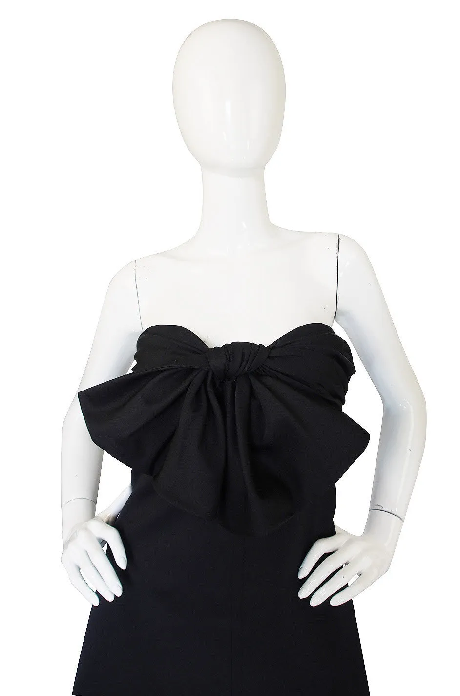 Recent Giambattista Valli Black Strapless Front Bow Cocktail Dress