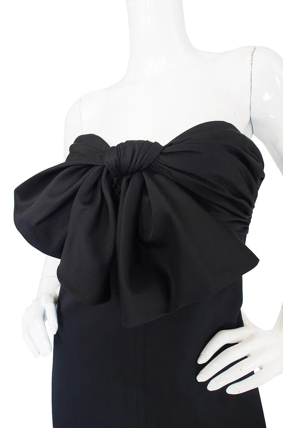 Recent Giambattista Valli Black Strapless Front Bow Cocktail Dress