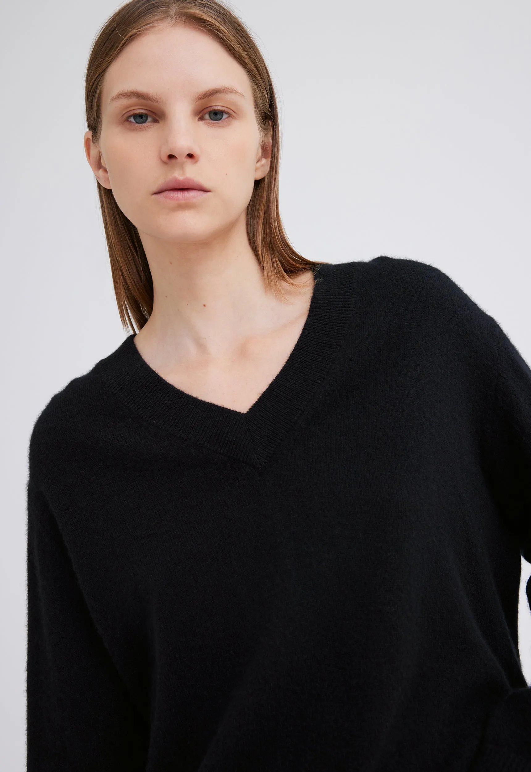 Sharpo Cashmere Sweater - Black