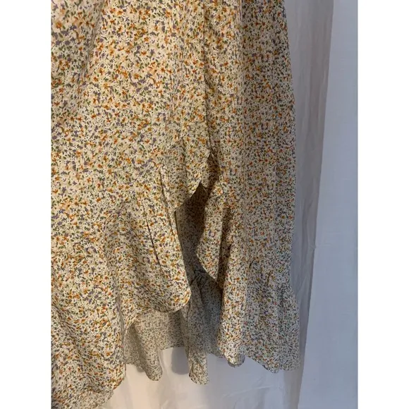 Sunland 17 NWOT Smocked Beige Flowy Floral Women's Large on/off shoulder dress