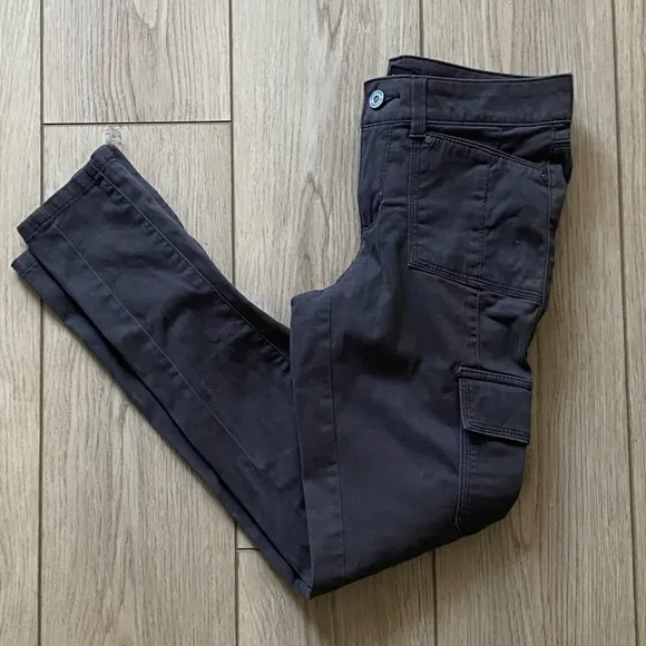 White House Black Market skinny leg 0R