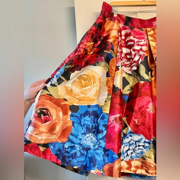 Winter Conservatory Vivid Floral Skirt | Full, Box Pleat, Pockets | 3X 24W