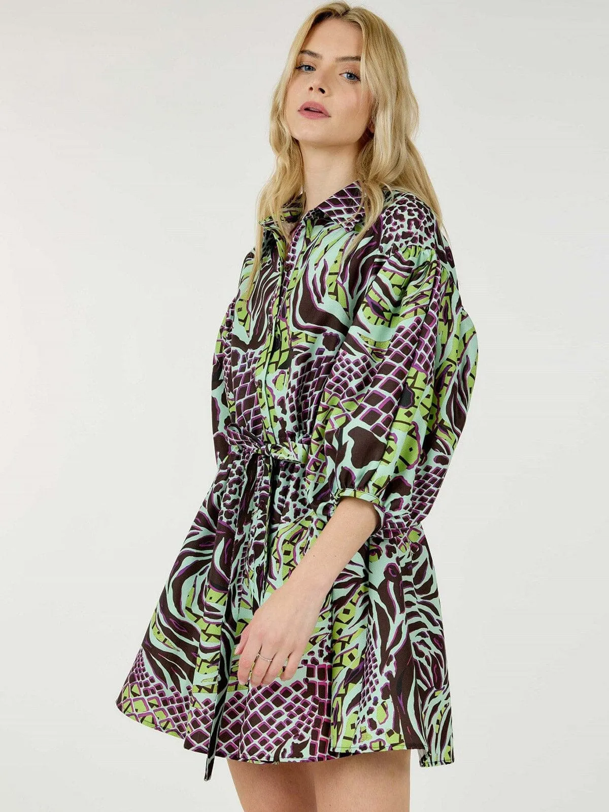 WOMEN'S SHORT PUFF SLEEVE BUTTON UP SELF TIE MULTI PRINT MINI DRESS