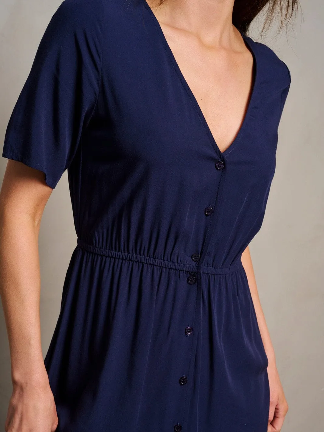 WOMEN'S SHORT SLEEVE V-NECK BUTTON UP MAXI DRESS