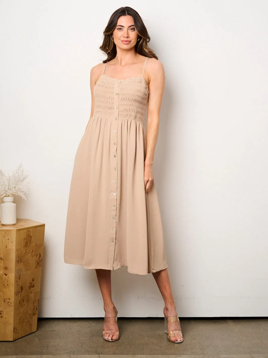 WOMEN'S SLEEVELESS BUTTON UP SMOCK MIDI DRESS